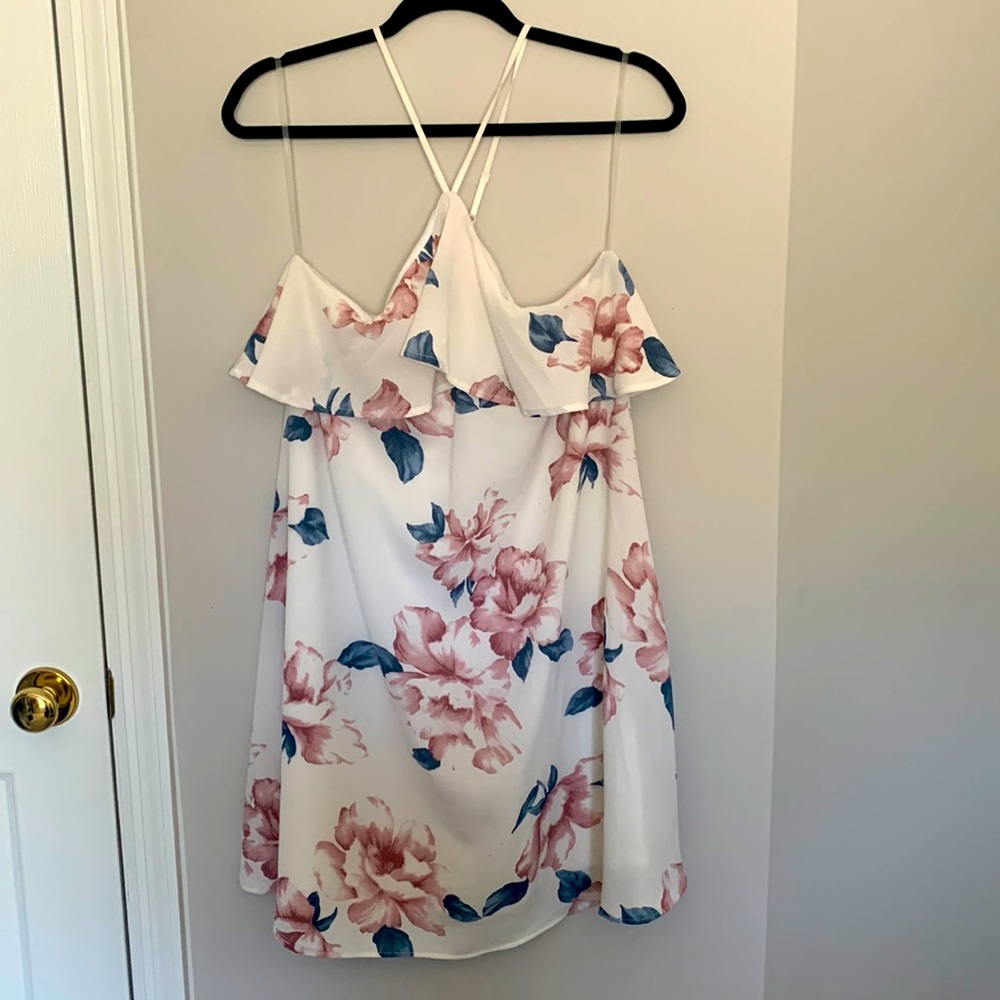 Worn once! Floral spaghetti cross neck dress size L